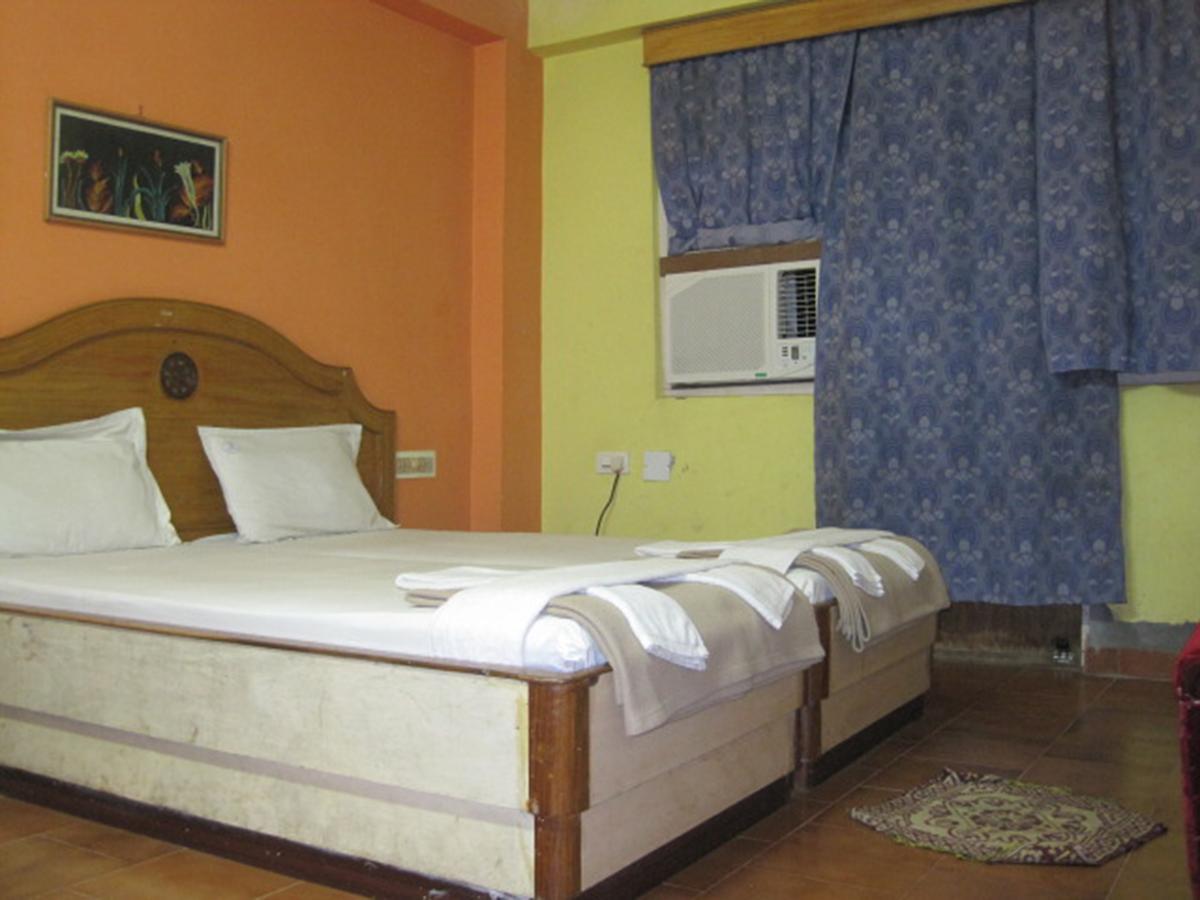 Hotel Arya Palace 普里 外观 照片