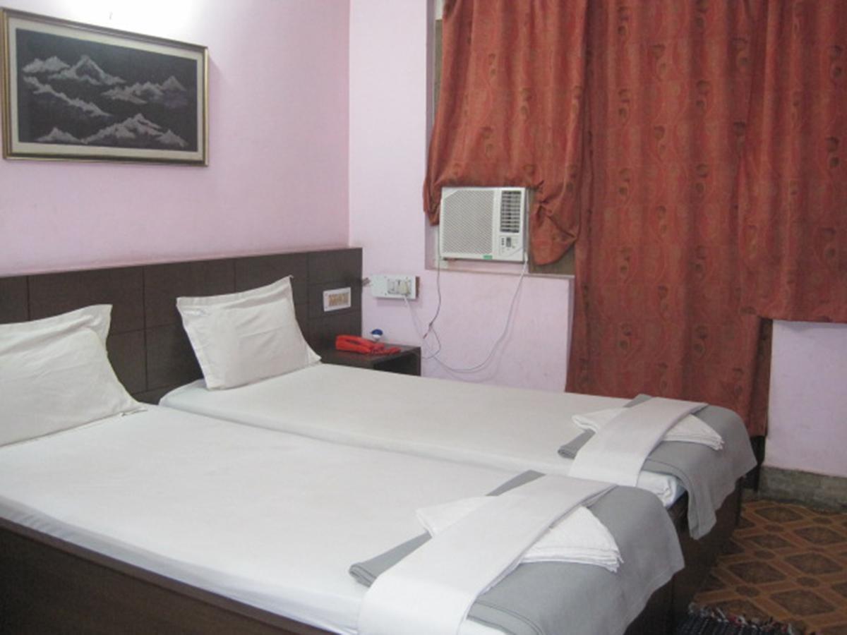 Hotel Arya Palace 普里 外观 照片